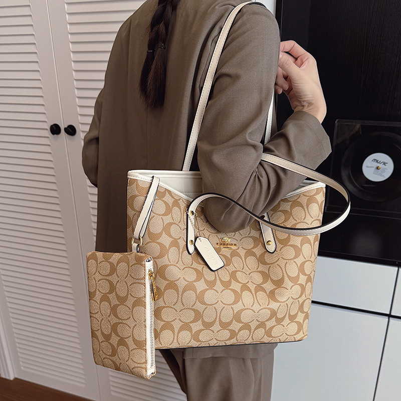 Luxury Designer Women's Should - Interior Design Elegant recension och pris