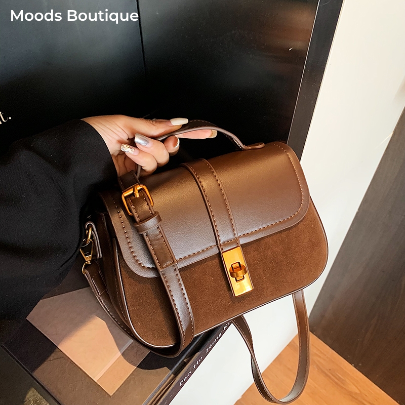 Branded Mini Square Flap Cross - Interior Design Elegant recension och pris