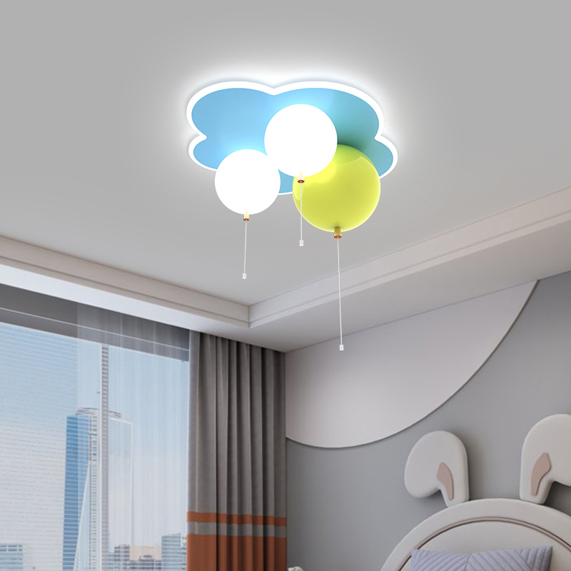 Childlike Fun Balloon Ceiling  - Interior Design Remote recension och pris